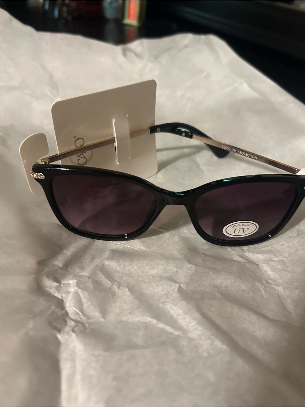 Cato Black Cat-Eye Sunglasses with Dark Lenses